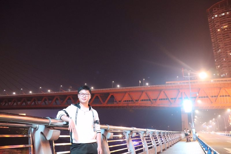 乀漓洛的第二张照片--九江相亲服务中心