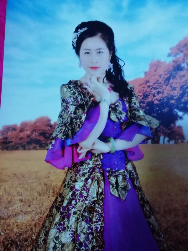 清水芙蓉的第一张照片--九江相亲服务中心