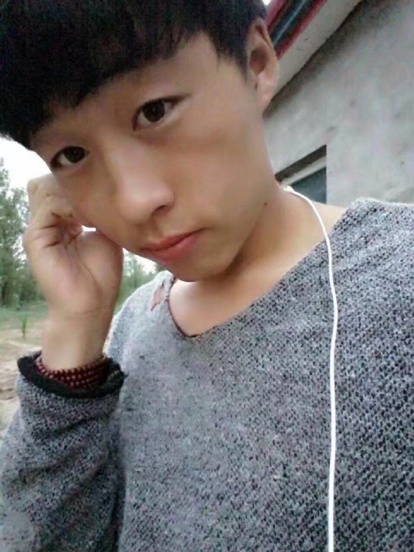 小胡的第一张照片--九江相亲服务中心