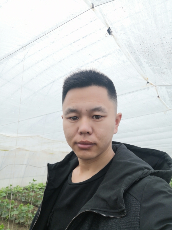 宇成的第一张照片--九江相亲服务中心