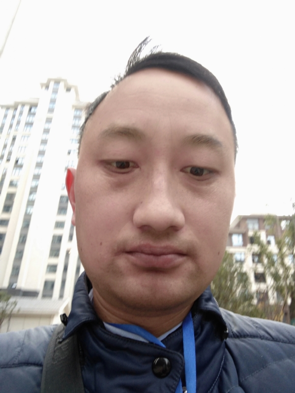 老男人的第一张照片--九江相亲服务中心