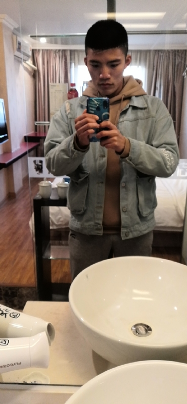 爱上一座陈的第一张照片--九江相亲服务中心