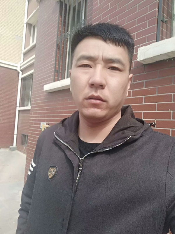 谁伴我闯荡的第一张照片--九江相亲服务中心