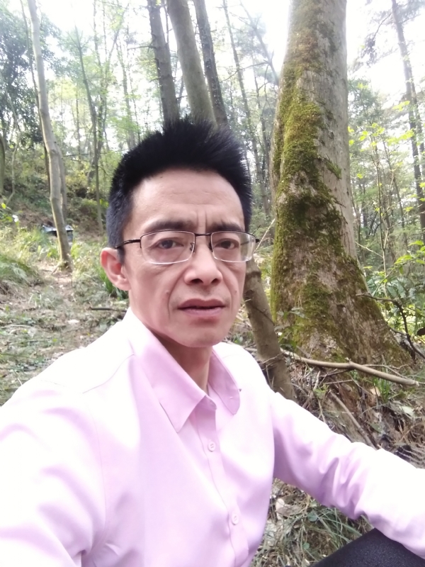 吴彬的第一张照片--九江相亲服务中心