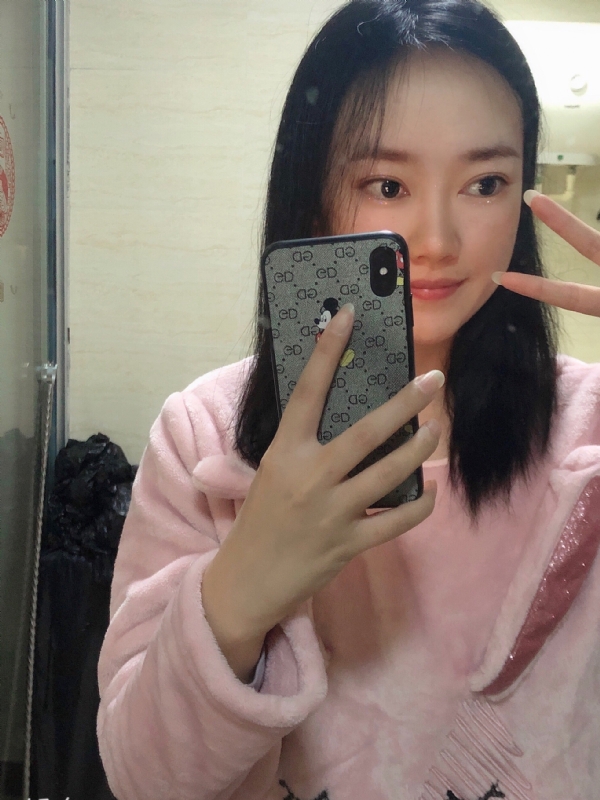 叶落知秋的第一张照片--九江相亲服务中心