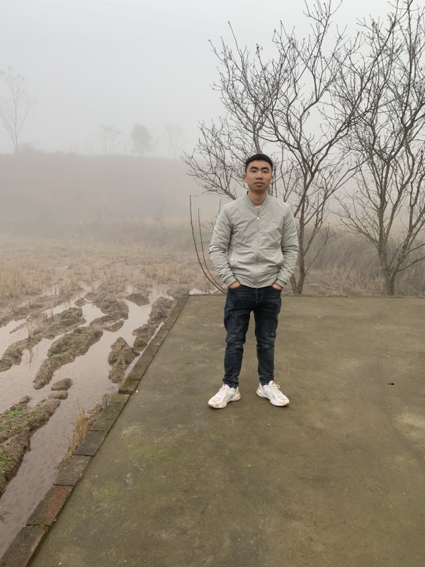 迷路的小猪的第二张照片--九江相亲服务中心