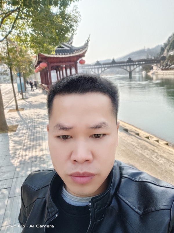 啊锦的第二张照片--九江相亲服务中心