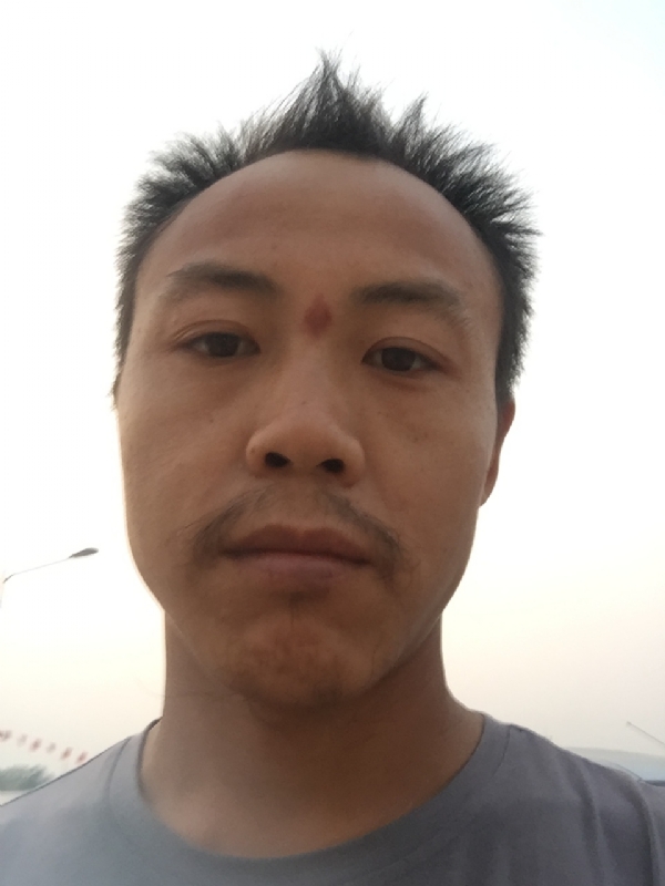 老曹的第一张照片--九江相亲服务中心