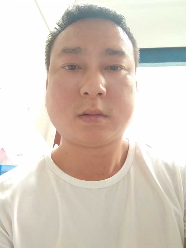 大叔的第一张照片--九江相亲服务中心