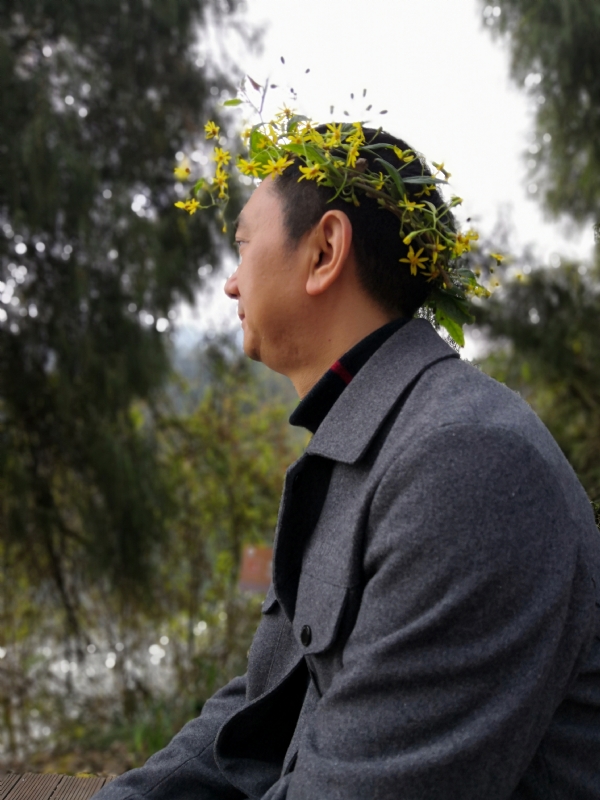 小白杨的第一张照片--九江相亲服务中心