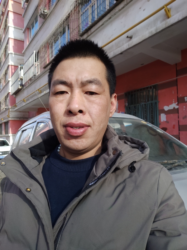 华哥的第一张照片--九江相亲服务中心