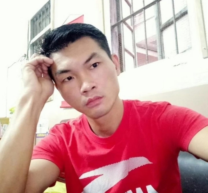 英俊的台灯的第一张照片--九江相亲服务中心