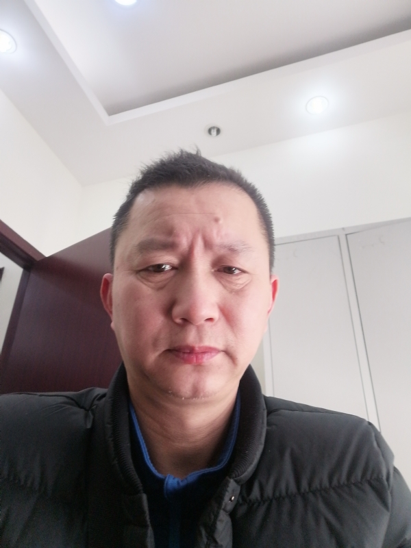 相视而笑的第一张照片--九江相亲服务中心