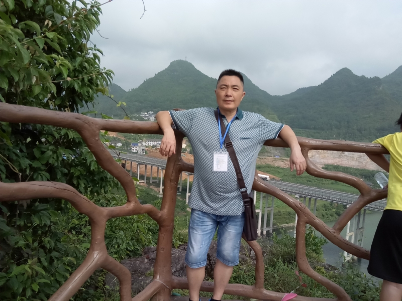 岁月无声的第一张照片--九江相亲服务中心