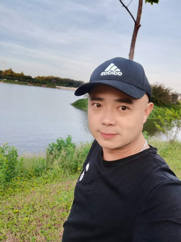 石头哥的第一张照片--九江相亲服务中心