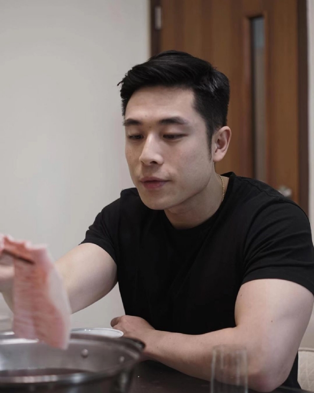 李浩泓的第一张照片--九江相亲服务中心