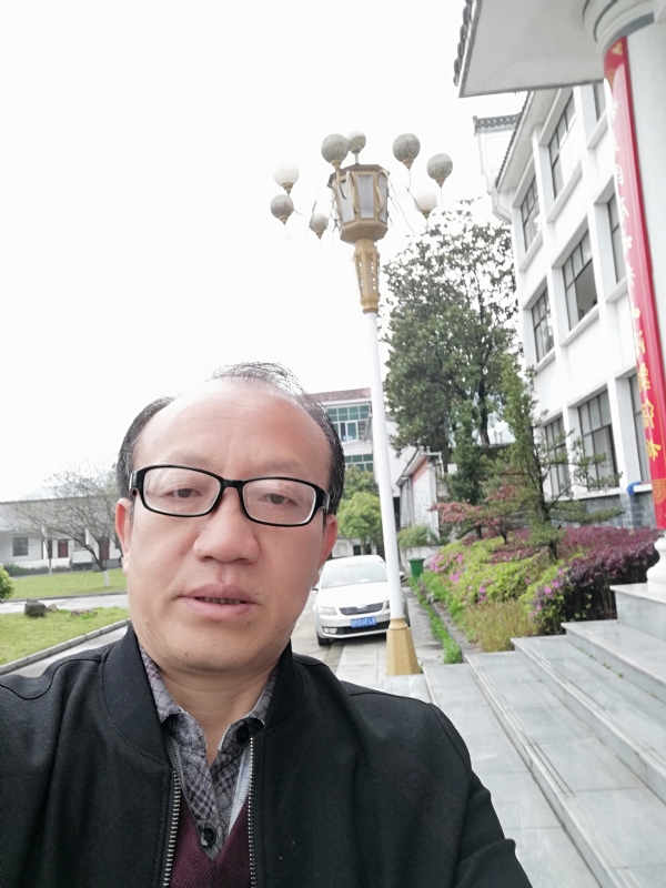 玫瑰祥云的第二张照片--九江相亲服务中心