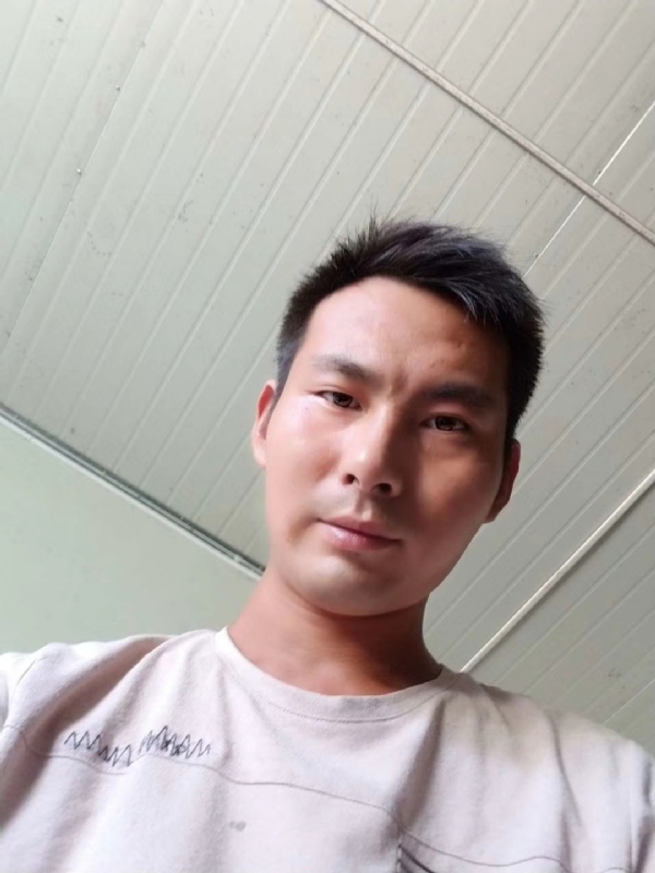 快乐肥宅水的第一张照片--九江相亲服务中心