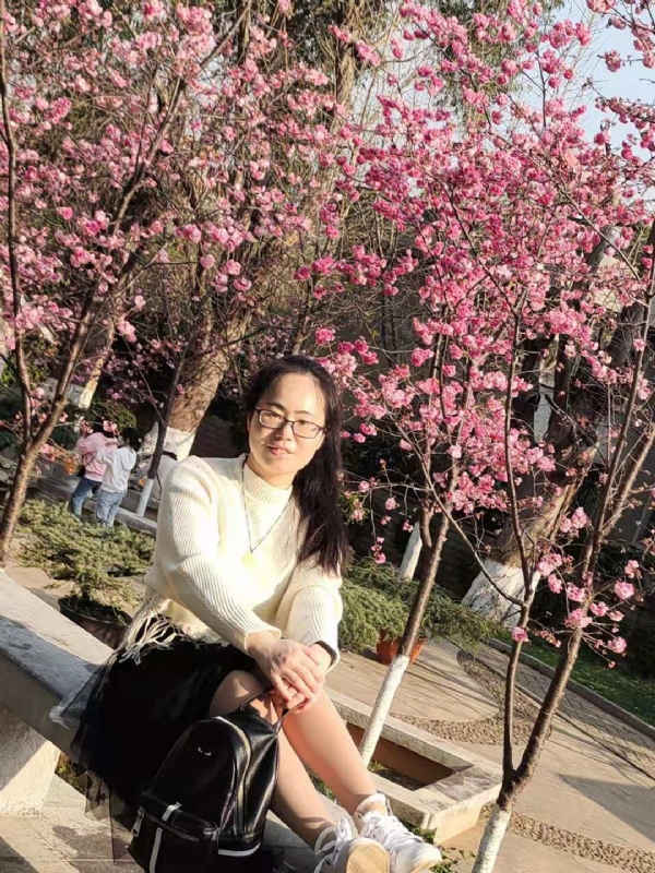 Nancy的第一张照片--九江相亲服务中心