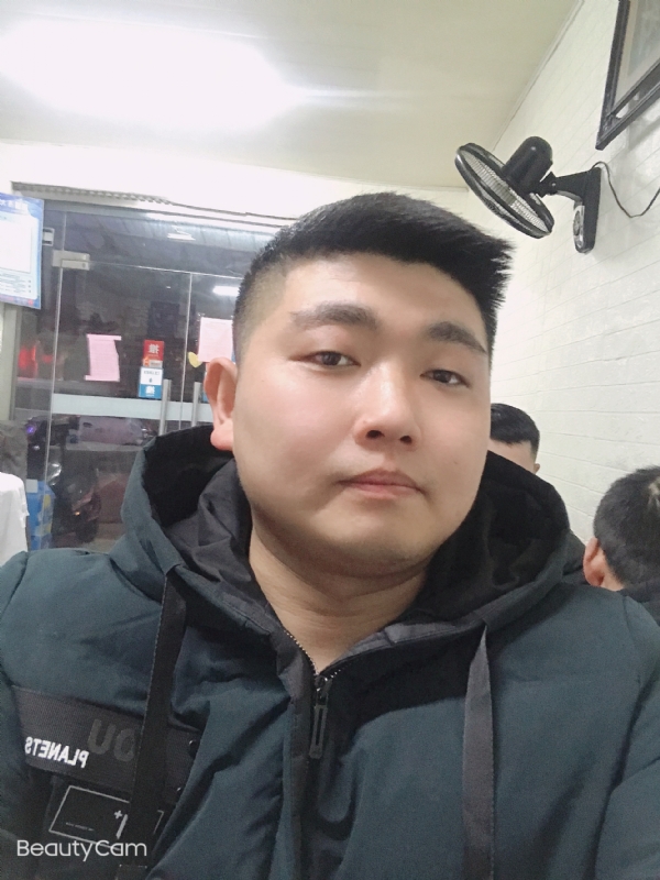 回忆是个小孩的第一张照片--九江相亲服务中心