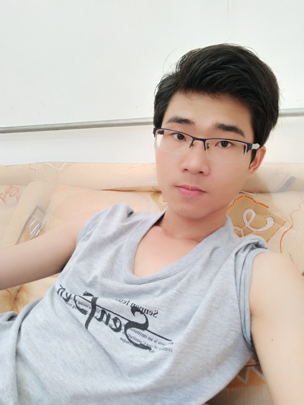 南国大帝的第一张照片--九江相亲服务中心