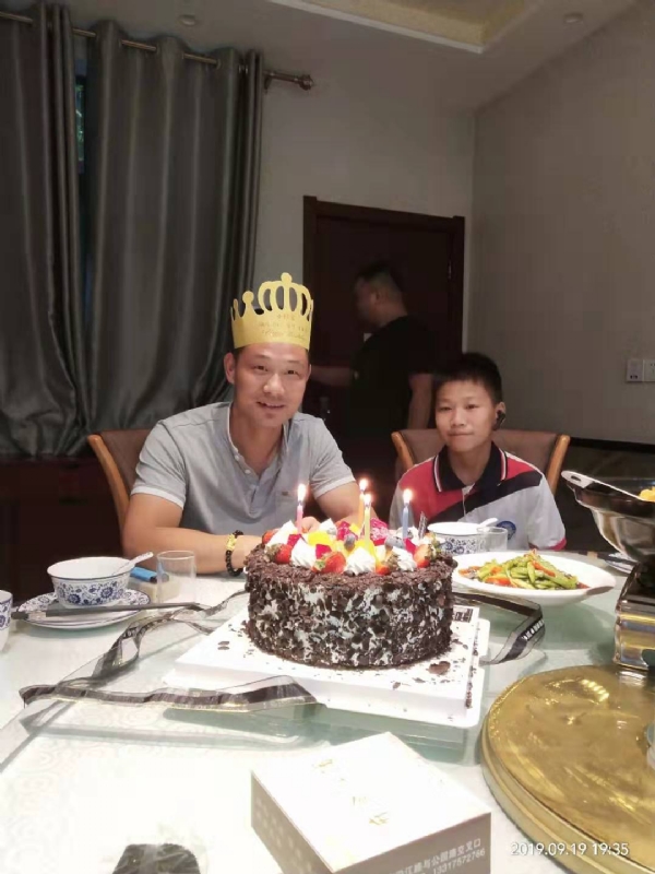 孤独的狼的第一张照片--九江相亲服务中心