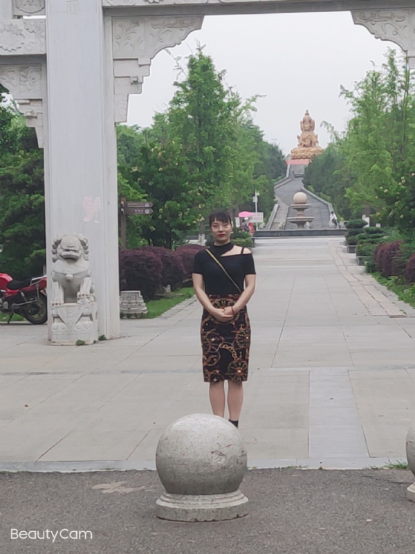 魏沐阳子的第三张照片--九江相亲服务中心