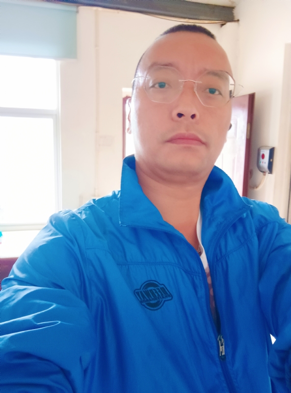 通海混混的第一张照片--九江相亲服务中心