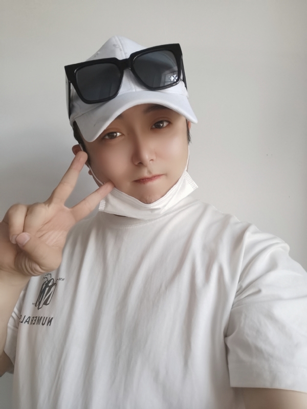 喵大龙的第一张照片--九江相亲服务中心