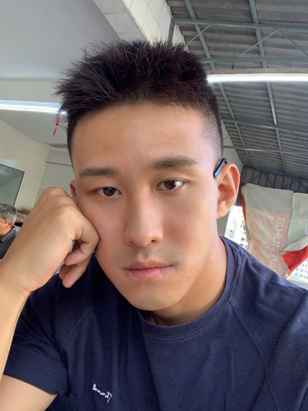 相见恨晚的第二张照片--九江相亲服务中心