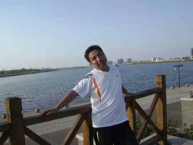 才乡痴情的第二张照片--九江相亲服务中心