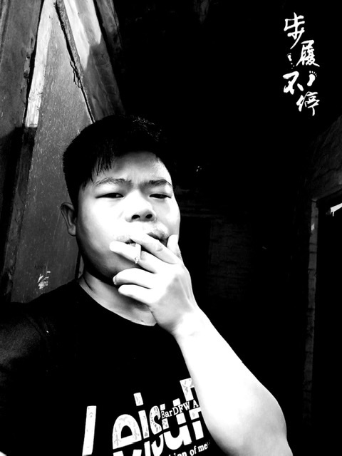 一見鍾情的第三张照片--九江相亲服务中心