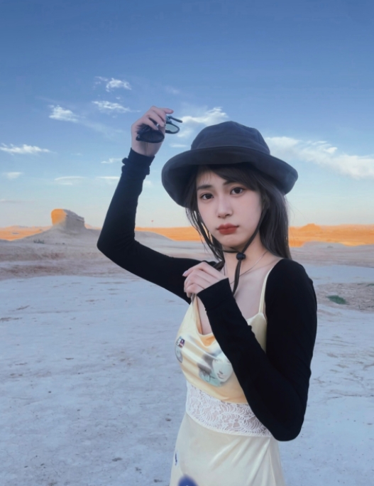 英姐的第一张照片--九江相亲服务中心