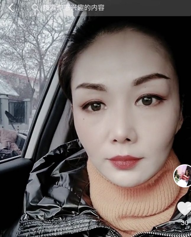 蔷薇的第一张照片--九江相亲服务中心