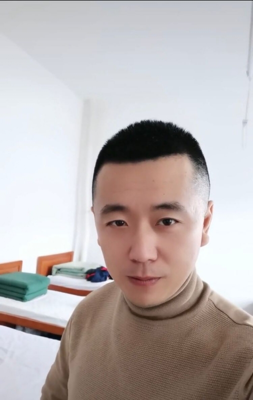 随风的第二张照片--九江相亲服务中心