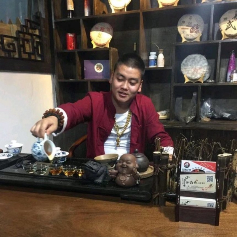 请叫我金爷的第一张照片--九江相亲服务中心