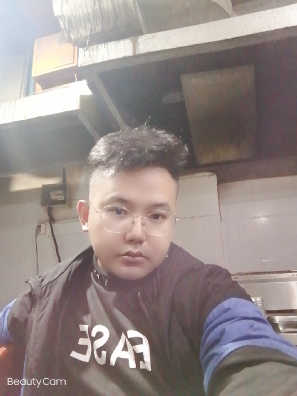 棒哥的第一张照片--九江相亲服务中心