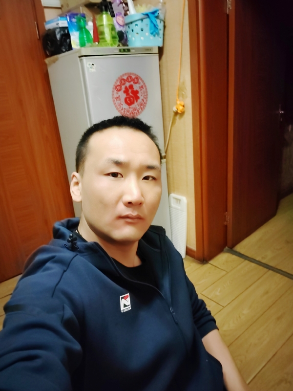 子昂的第一张照片--九江相亲服务中心