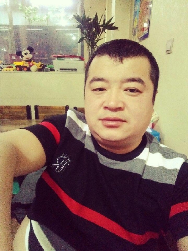 老实人的第一张照片--九江相亲服务中心