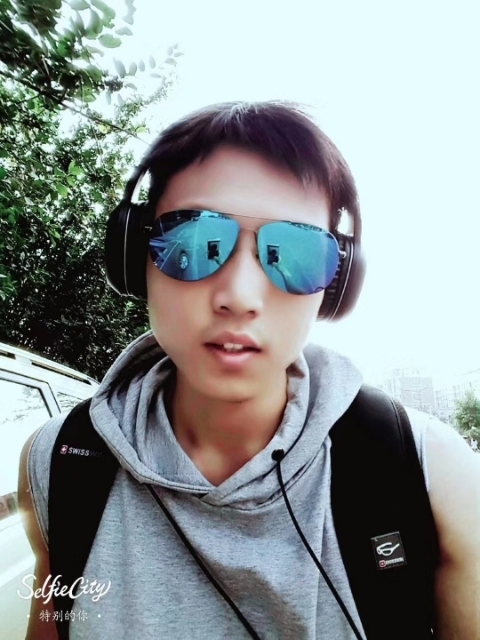 失意的人的第一张照片--九江相亲服务中心