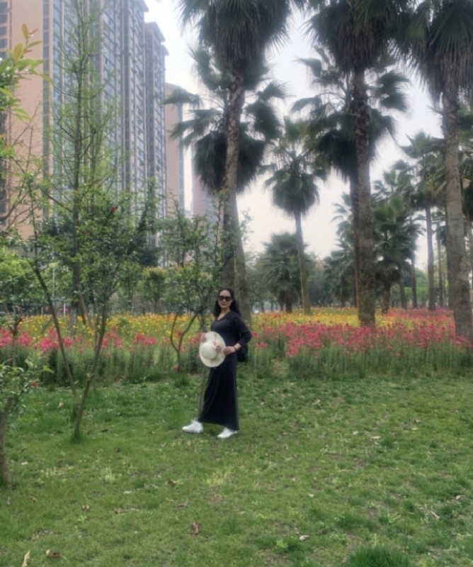 粉墨登场的第一张照片--九江相亲服务中心