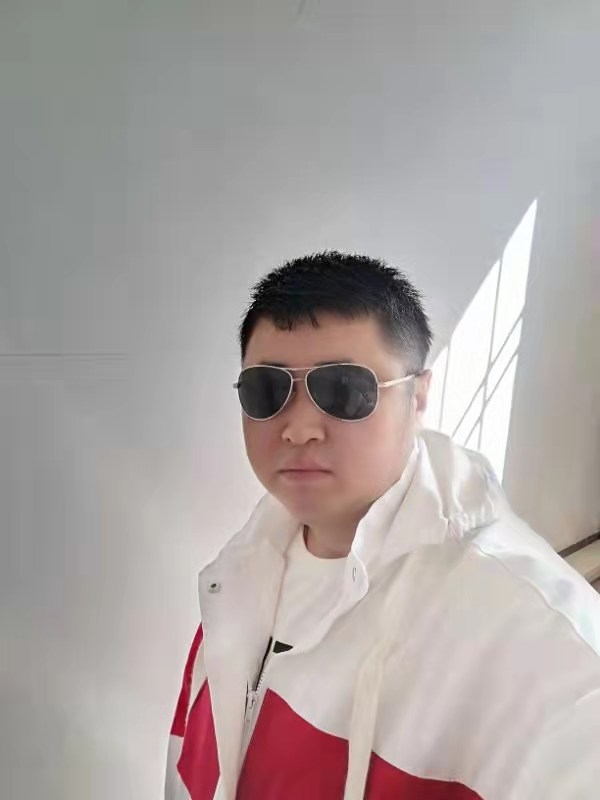 大漠叔叔的第一张照片--九江相亲服务中心