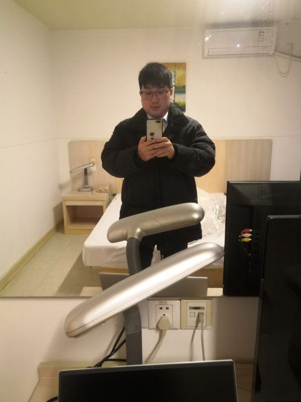 胡先生的第二张照片--九江相亲服务中心