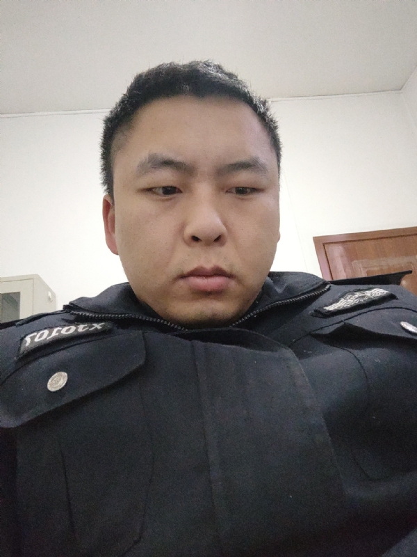 好纠结的第一张照片--九江相亲服务中心