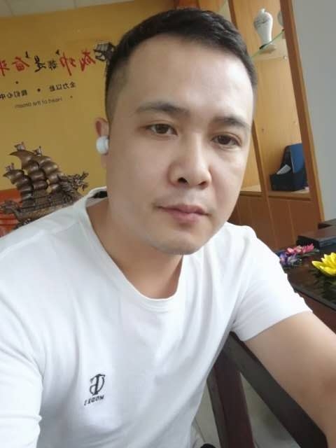 礼哥的第二张照片--九江相亲服务中心