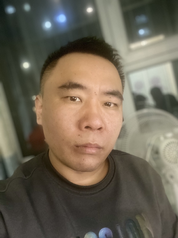 云的第三张照片--九江相亲服务中心