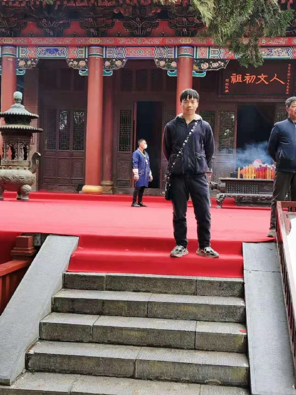 单身的小草的第三张照片--九江相亲服务中心