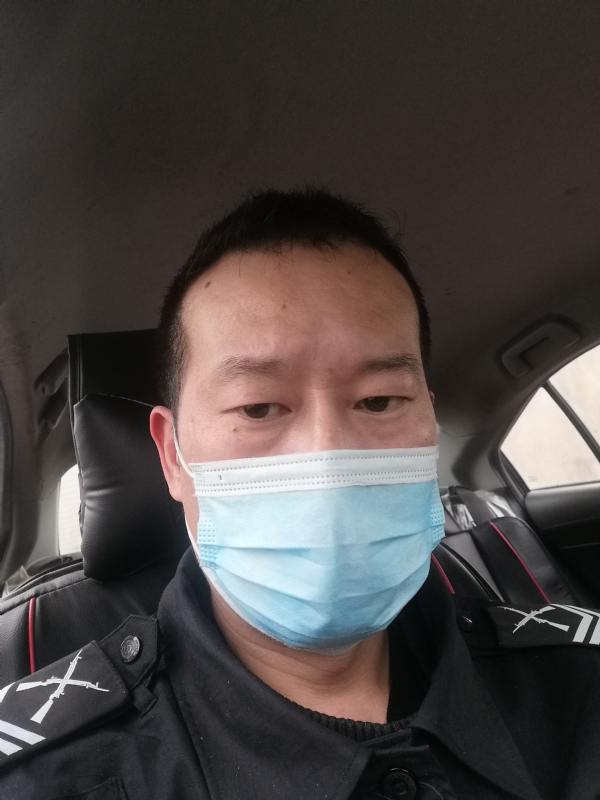 不会躲的刺猬的第一张照片--九江相亲服务中心