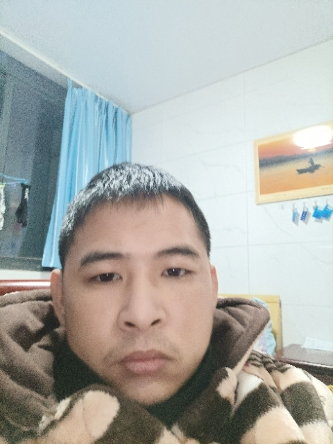 寂寞的第二张照片--九江相亲服务中心