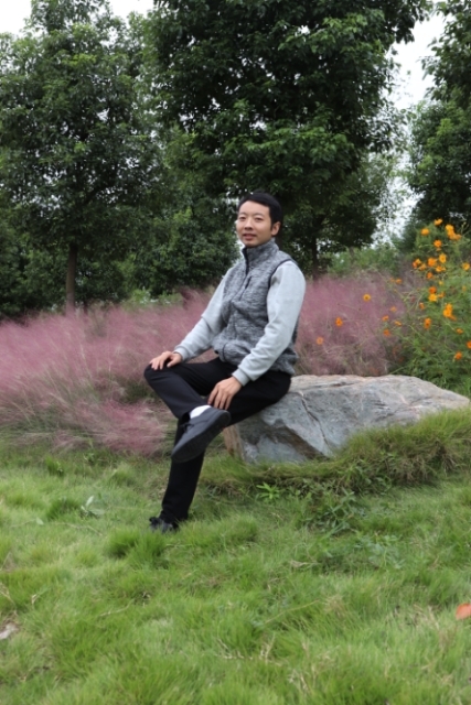 严小木的第一张照片--九江相亲服务中心